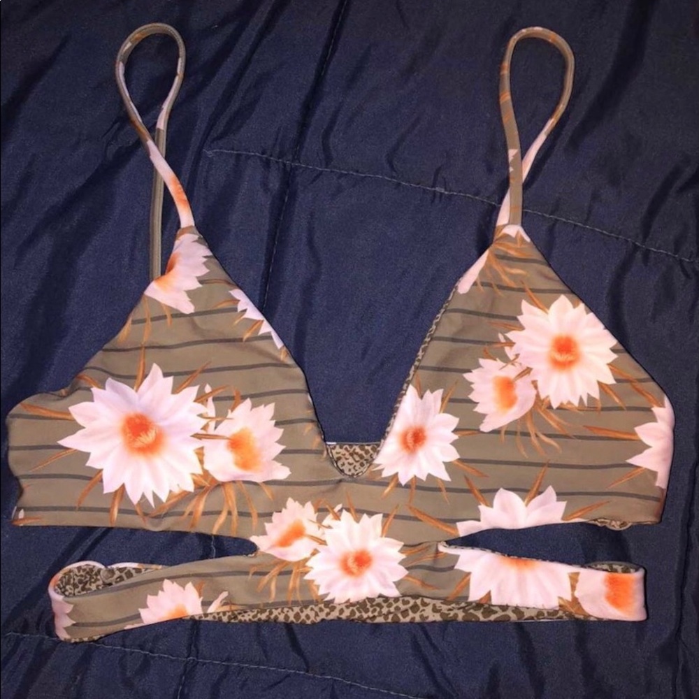 ACACIA SWIMWEAR TOP